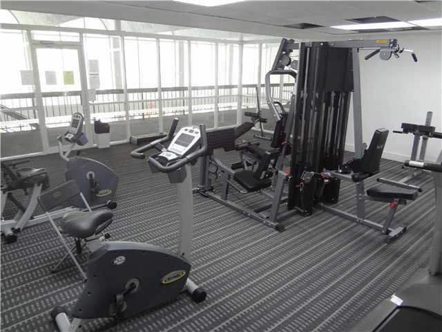 492 NW 165 RD # C-611, Miami, Florida 33169 