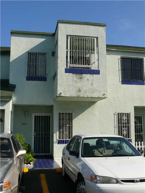 2407 W 52 PL # 4-2, Hialeah, Florida 33016 