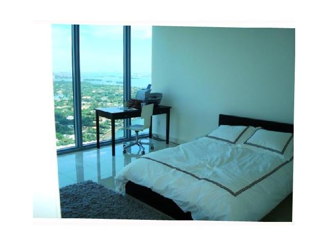 601 NE 36 # 3202, Miami, Florida 33137 
