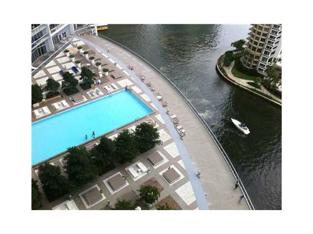 495 BRICKELL AV # 2404, Miami, Florida 33131 