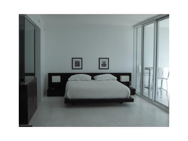 1040 BISCAYNE BLVD # 3808, Miami, Florida 33132 