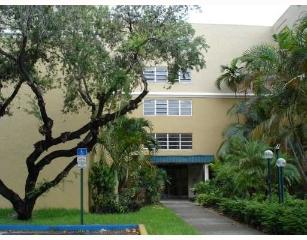 6960 MIAMI GARDENS DR # 2-131, Hialeah, Florida 33150 