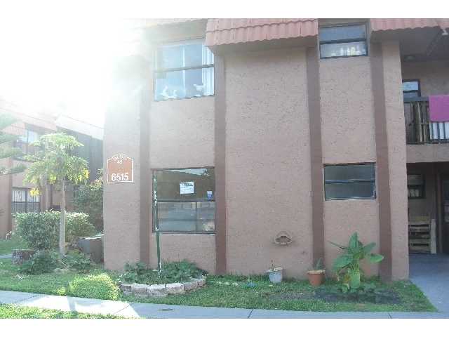 6515 W 27 CT # 49-11, Hialeah, Florida 33016 