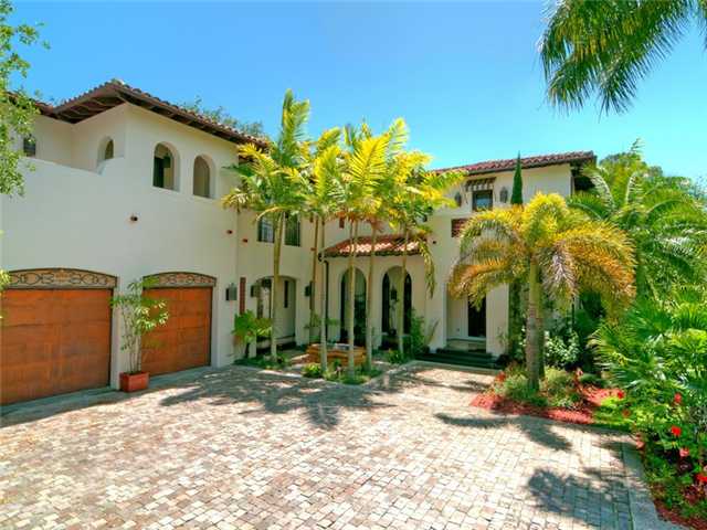 6390 SW 114 ST, Pinecrest, Florida 33156 