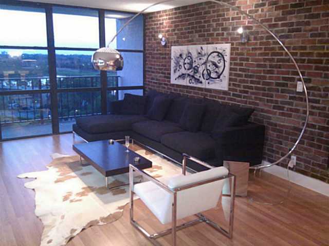 1000 PARKVIEW DR # 829, Hallandale, Florida 33009 