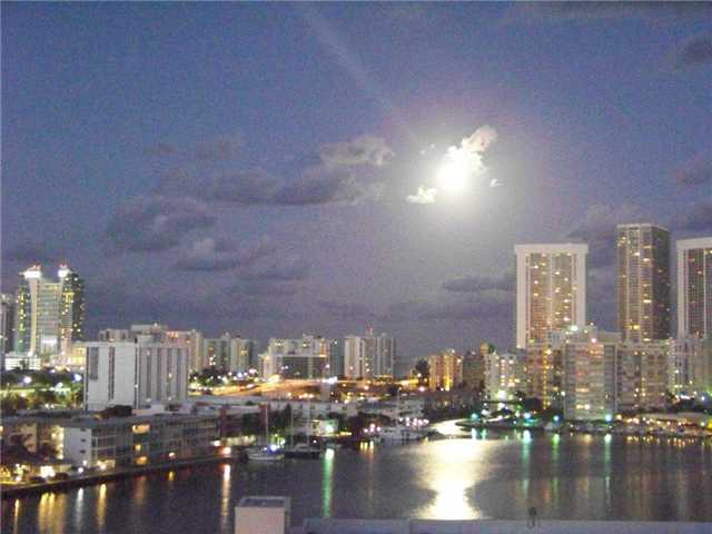 437 GOLDEN ISLES DR # 12G, Hallandale, Florida 33009 