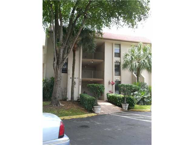 7650 W MCNAB RD # 204, Tamarac, Florida 33321 