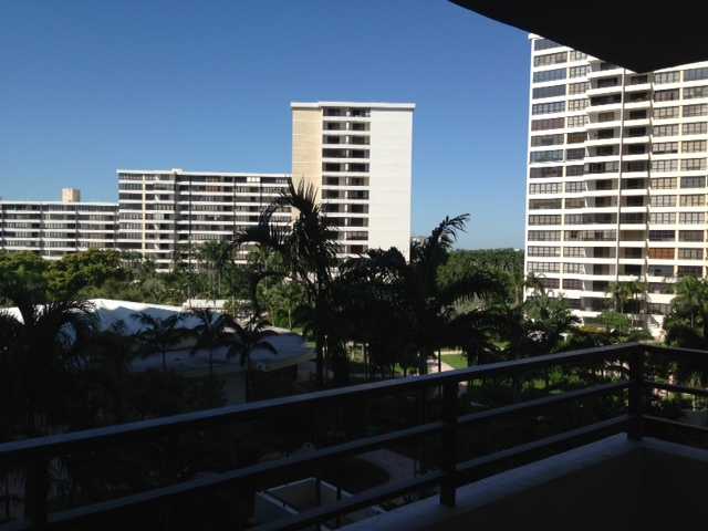 2500 PARKVIEW DR # 616, Aventura, Florida 33009 