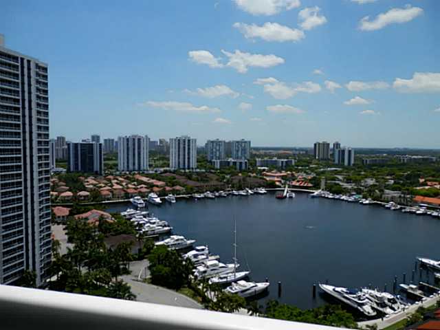 21205 YACHT CLUB DR # 2207, Aventura, Florida 33180 