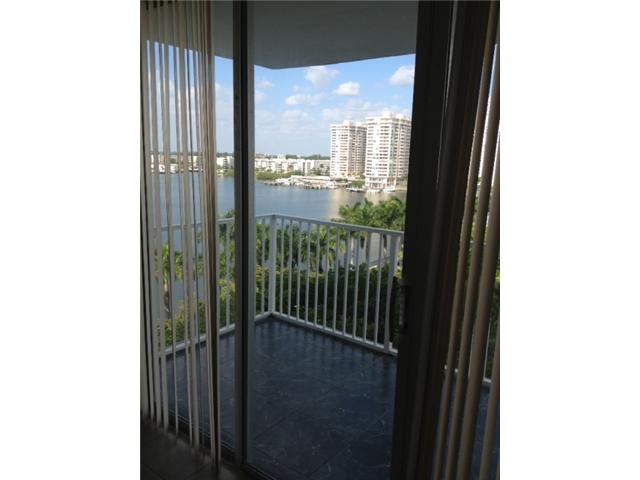 2851 NE 183 ST # 814E, Aventura, Florida 33160 