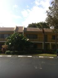 318   Meadows Circle, Boynton Beach, FL 33436 