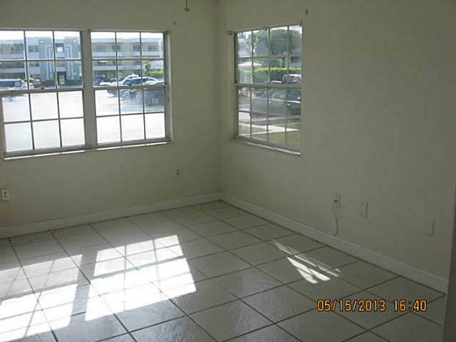 10765 SW 108 AV # 105, Miami, Florida 33176 
