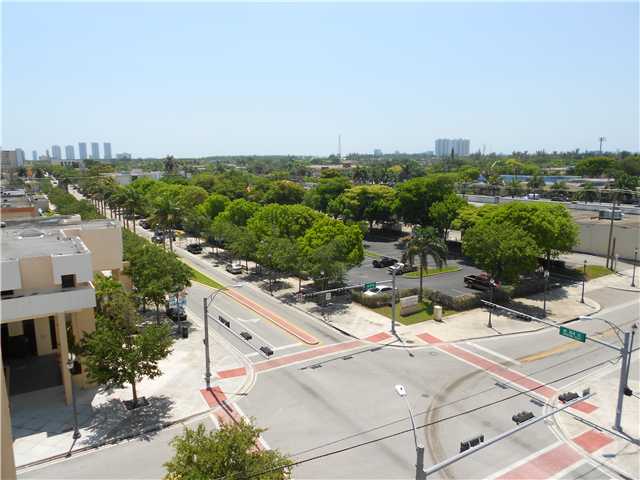 16400 NE 17 AV # 703, Miami, Florida 33162 