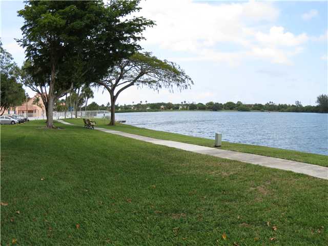 20850 SAN SIMEON WY # 107-5, Miami, Florida 33179 