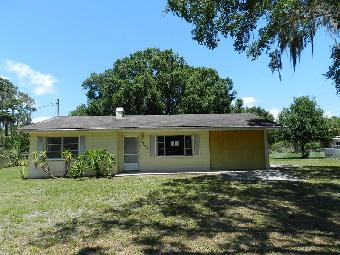 7706 Symmes Rd, Gibsonton, FL 33534 