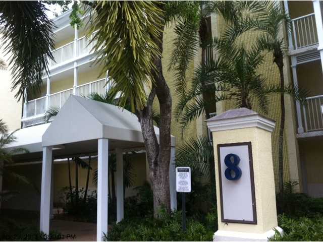 250 RACQUET CLUB RD # 8 411, Weston, Florida 33326 