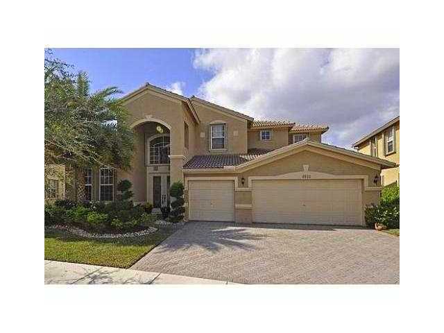 4033 W Gardenia Ave, Weston, Florida 33332 