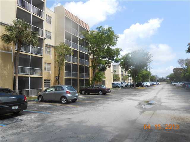 6940 MIAMI GARDENS DR # 1-525, Miami, Florida 33015 