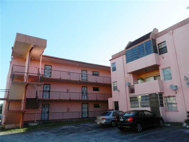 6090 W 18 AV # 128, Hialeah, Florida 33012 