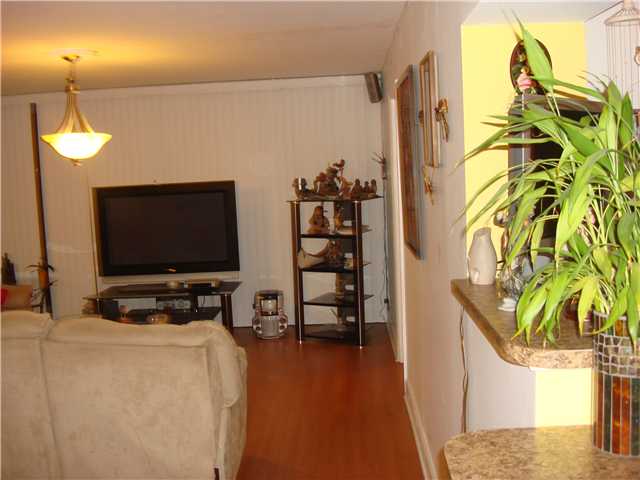 1000 PARKVIEW DR # 230, Hallandale, Florida 33009 