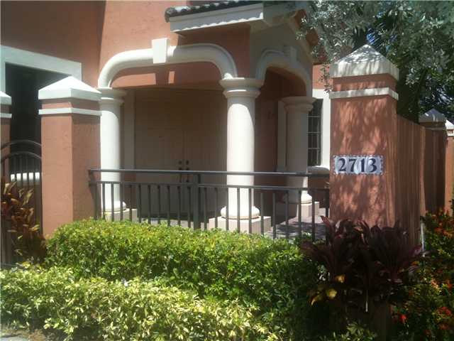 2713 KINSINGTON CR # 2-2, Weston, Florida 33332 