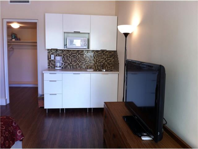 26 DIPLOMAT PW # 2392, Hallandale, Florida 33009 