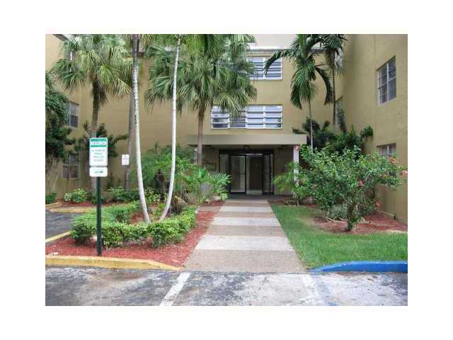 6990 MIAMI GARDENS DR # 4-109, Hialeah, Florida 33015 