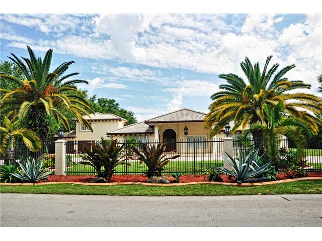 7650 SW 122 ST, Pinecrest, Florida 33156 