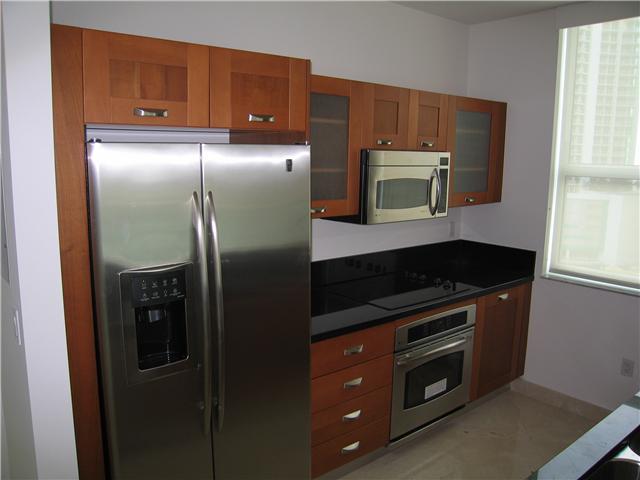 186 SE 12 TE # 1004, Miami, Florida 33131 
