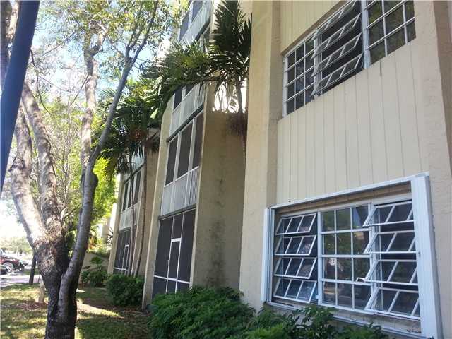 21133 SW 85 AV # 302, Miami, Florida 33189 