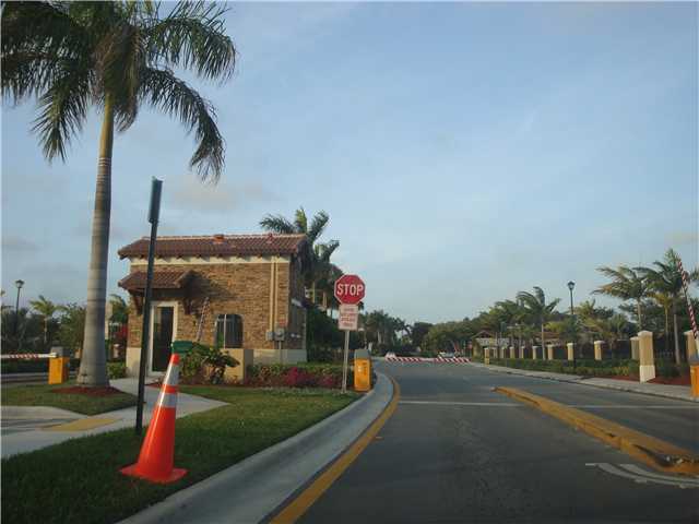 22621 SW 88 PL # 105-8, Miami, Florida 33190 