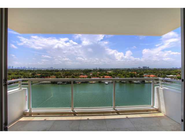 5600 COLLINS AV # 10-M, Miami, Florida 33140 