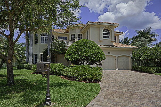 1121 HARBOR CT, Hollywood, Florida 33019 