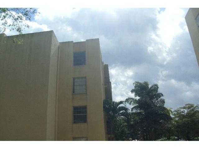 5665 W 20 AV # 206, Hialeah, Florida 33012 