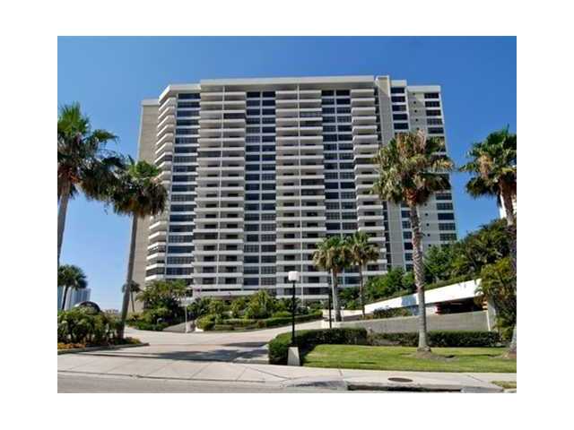 2500 PARKVIEW DR # 904, Hallandale, Florida 33009 