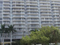 7601 E Treasure Dr, Miami Beach, FL 33141 