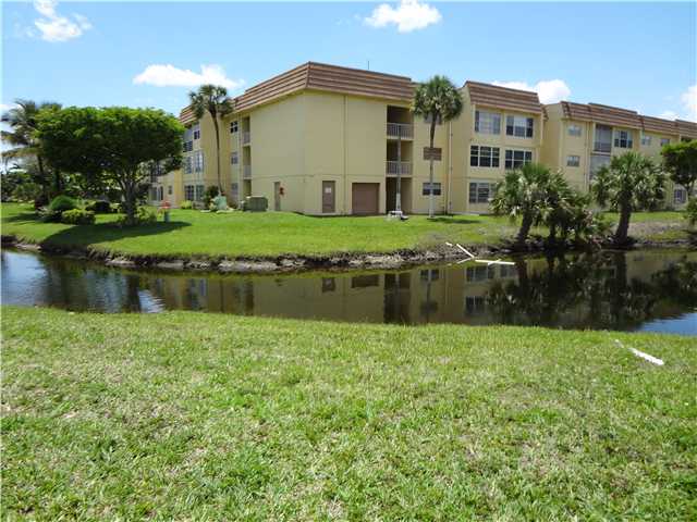 8305 SUNRISE LAKES BL # 112, Sunrise, Florida 33322 