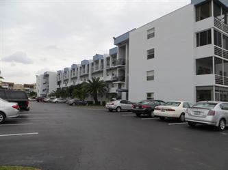 2998 Sunrise Lakes Dr E Unit# 221, Sunrise, FL 33322 