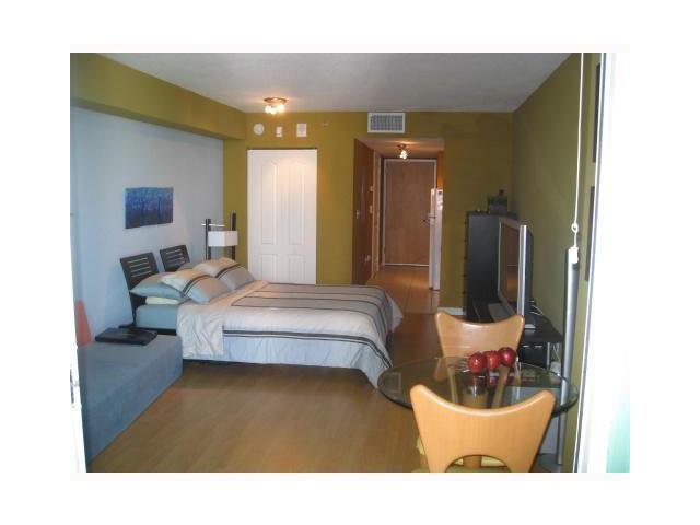 1200 BRICKELL BAY DR # 2716, Miami, Florida 33131 