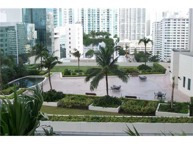 1200 BRICKELL BAY DR # 1521, Miami, Florida 33131 