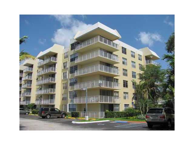 13120 SW 92 AV # B-PH4, Miami, Florida 33176 