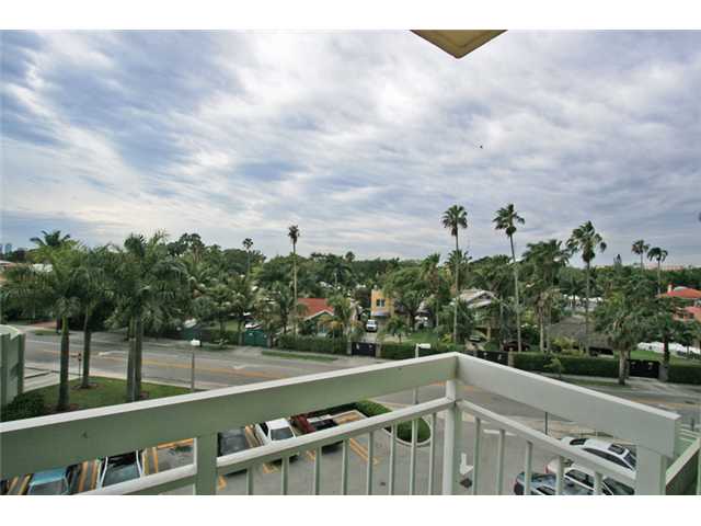 816 NW 11 ST # 408, Miami, Florida 33136 