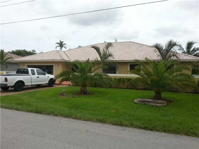 6760 N Augusta Dr, Hialeah, Florida 33015 