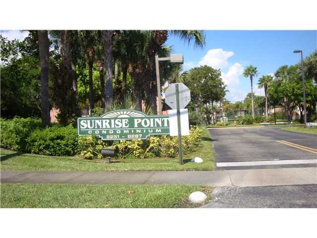 8261 SW 128 ST # 202, Pinecrest, Florida 33156 