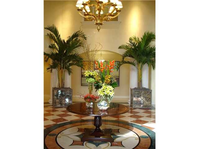 19900 E Country Club Dr # 914, Aventura, Florida 33180 