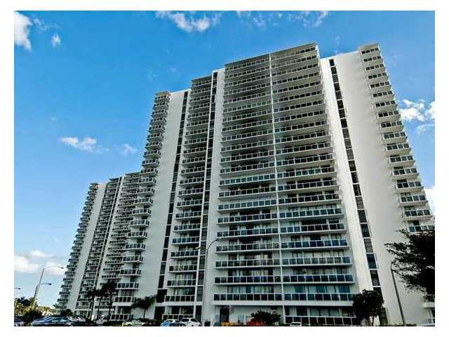 20515 E COUNTRY CLUB DR # 1049, Aventura, Florida 33180 