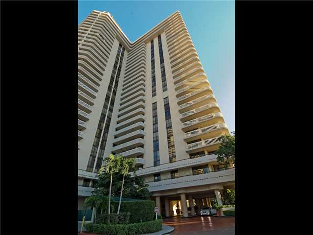 19667 TURNBERRY WY # 22-F, Aventura, Florida 33180 