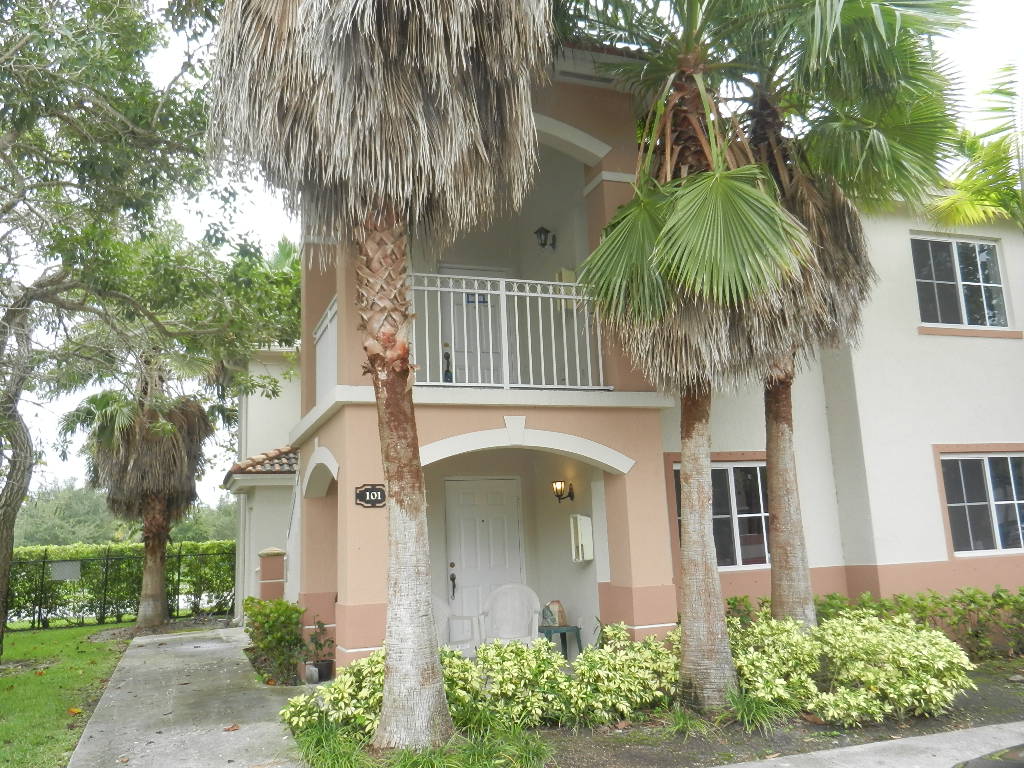 2731 12th Place,201, Homestead, FL 33035 