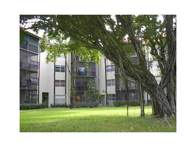 6001 N FALLS CIRCLE DR # 104-9, Lauderhill, Florida 33319 