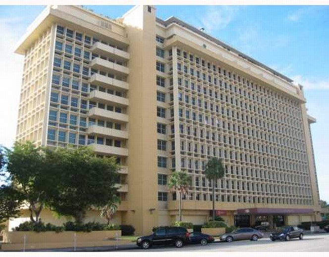 700 BILTMORE WY # 611, Miami, Florida 33134 